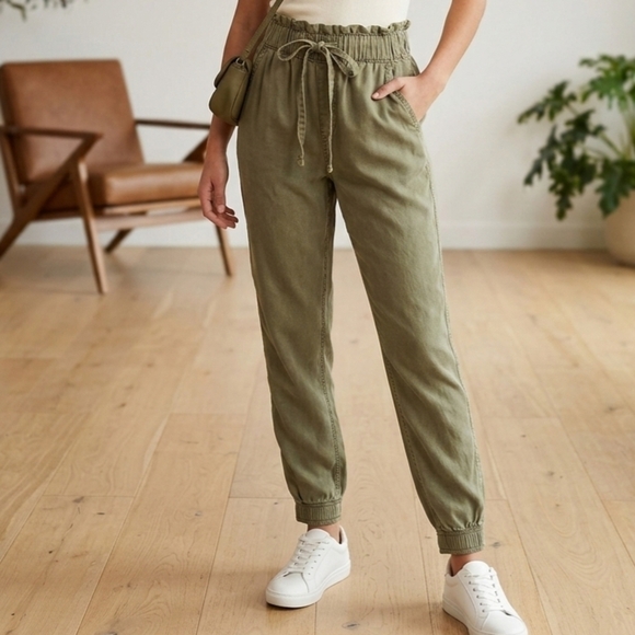 SO Pants - SO High Rise Jogger Pants Olive Green Smocked Waist Women's Size Small